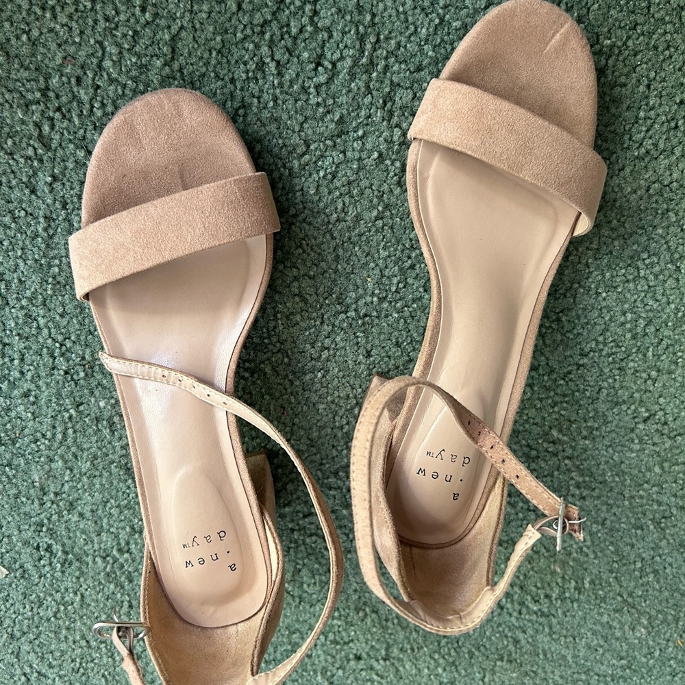 Madewell Tan Suede Ankle Strap Sandals